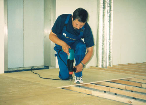 Ремонтуємо підлоги в будинку
